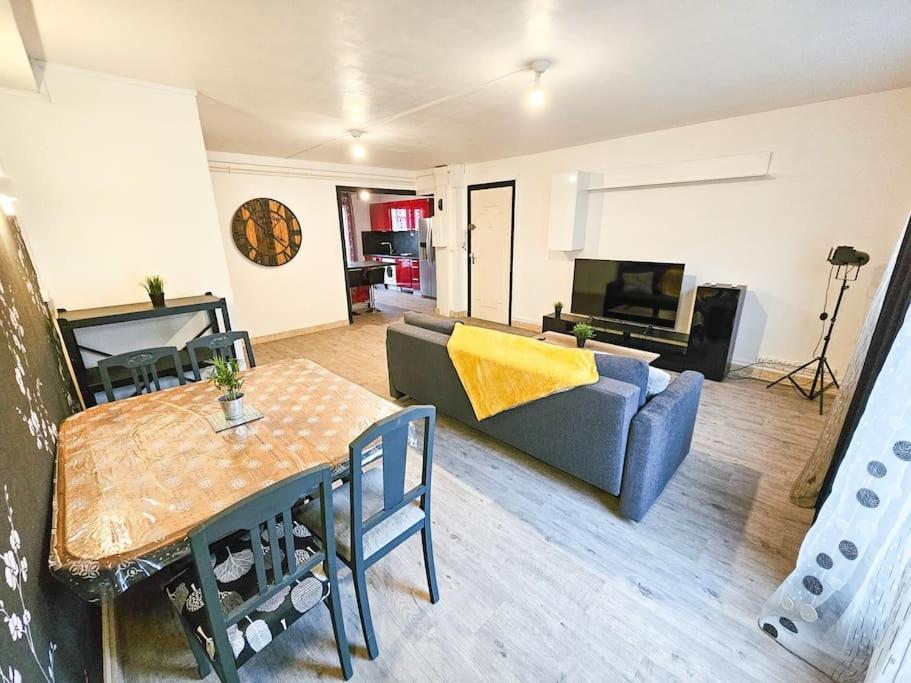 Le Bergson 3 Chambres Stationnement Gratuit แซงต์-เอเตียน ภายนอก รูปภาพ